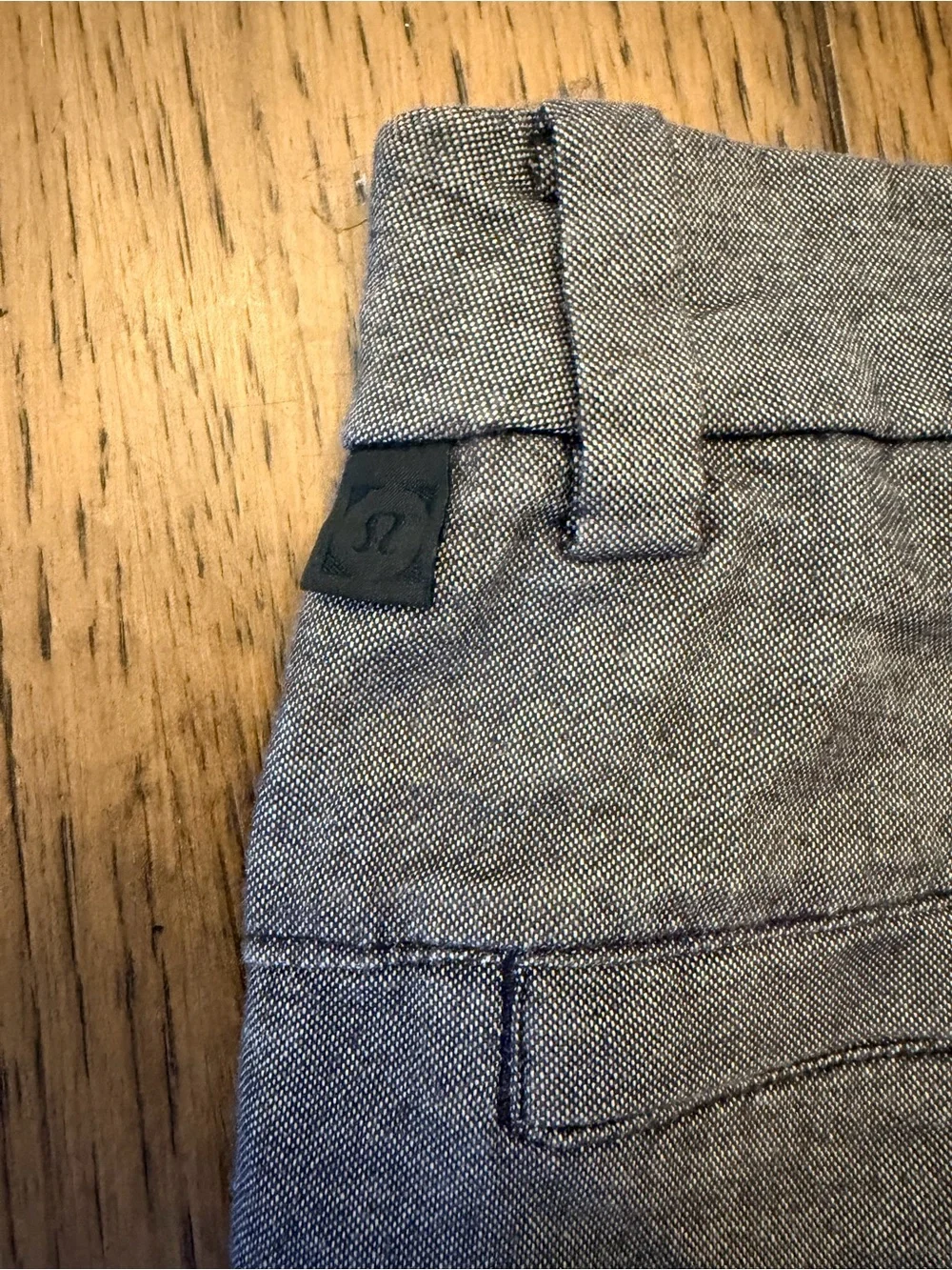 Lululemon Men’s Commission Shorts  Gray Chambray Size 34 8”